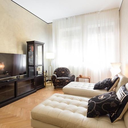 La Casa Di Gatsby Lusso In Pieno Centro Con Parcheggio Gorizia Exterior foto