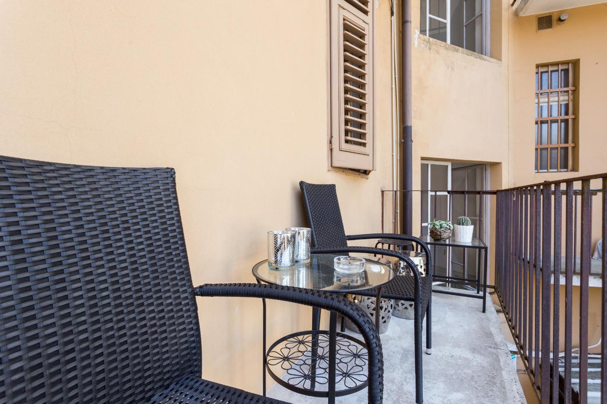 La Casa Di Gatsby Lusso In Pieno Centro Con Parcheggio Gorizia Exterior foto