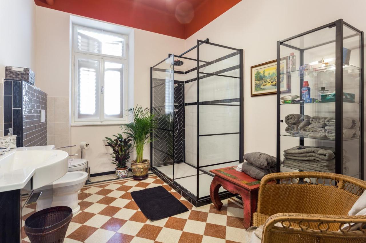 La Casa Di Gatsby Lusso In Pieno Centro Con Parcheggio Gorizia Exterior foto